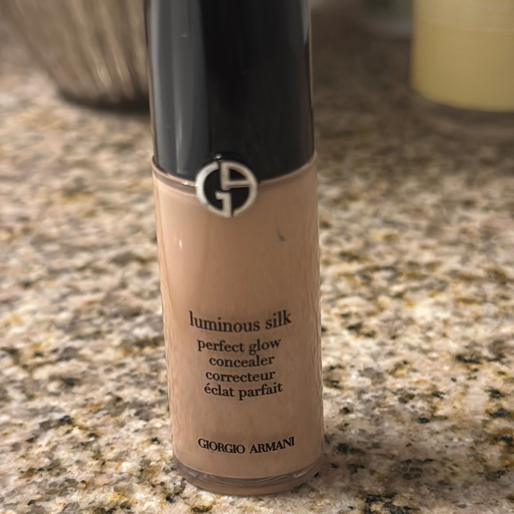Giorgio Armani Cream Concealer Makeup shade 3.75